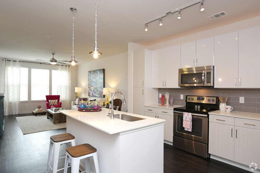 Station R Apartments Moreland Ave NE Atlanta GA 30307 Apartment Finder