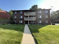 Building Photo - 49 Devon Ct