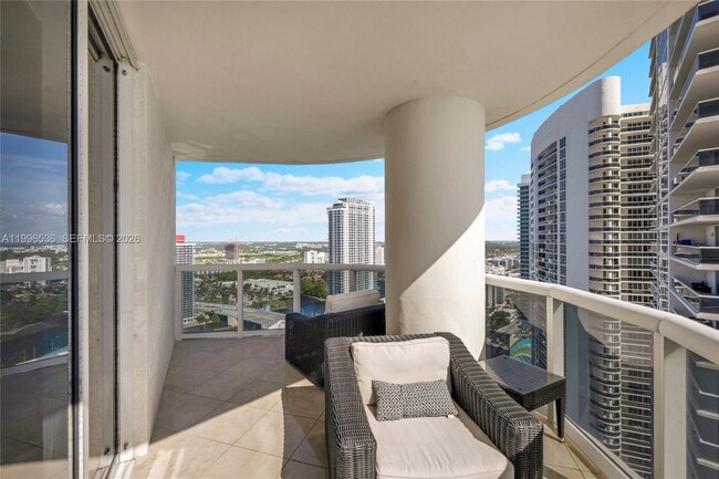 Building Photo - 1850 S Ocean Dr