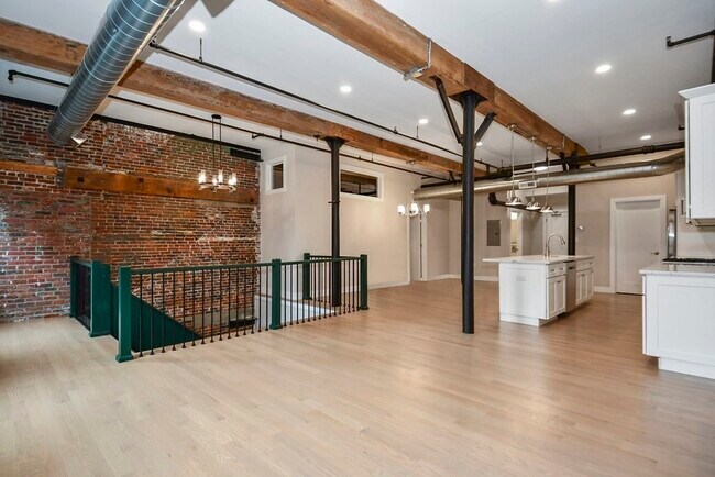 Building Photo - 17 Kearney Square