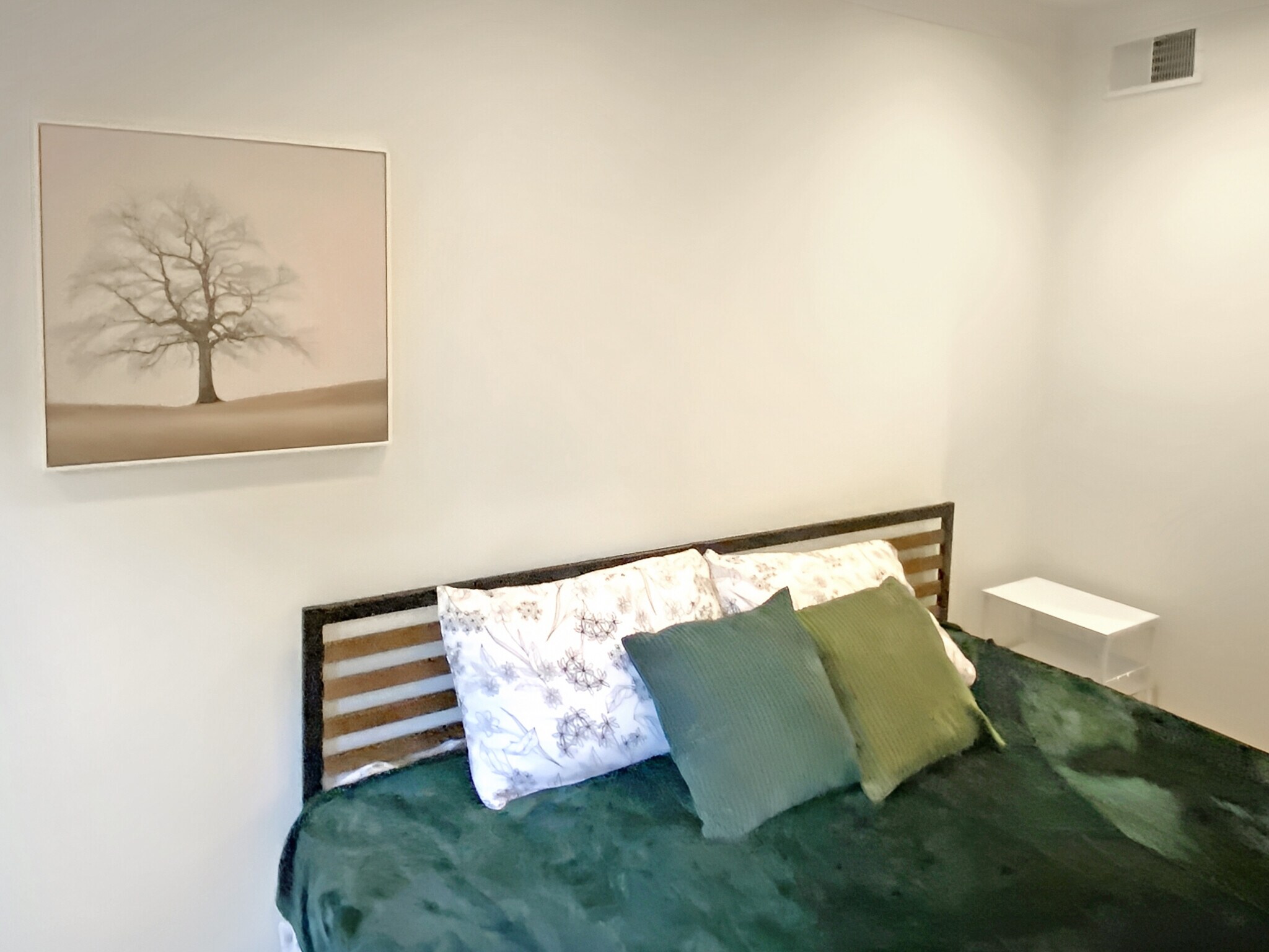 Master bed, king, memory foam. - 328 Garden St