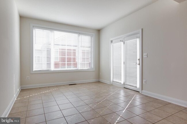 Building Photo - 7757 Crystal Brook Way