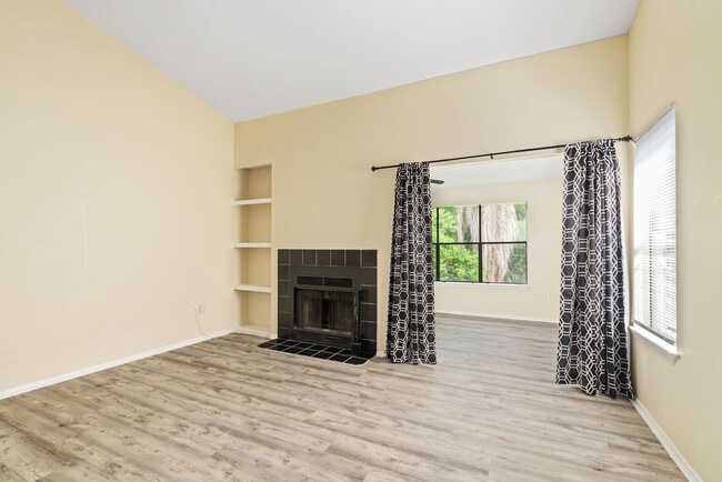 Building Photo - 225 S Tropical Trl