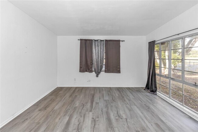 Building Photo - 4726 Abaca St