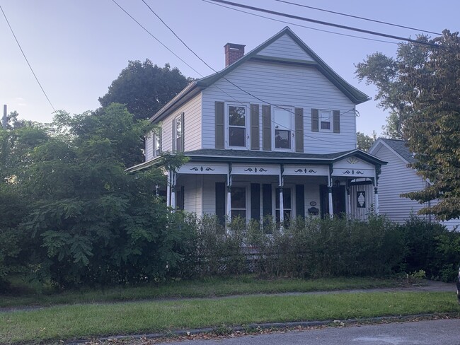 Primary Photo - 107 Pine Grove Ave