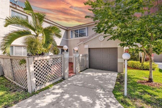 Building Photo - 11163 Chandler Dr