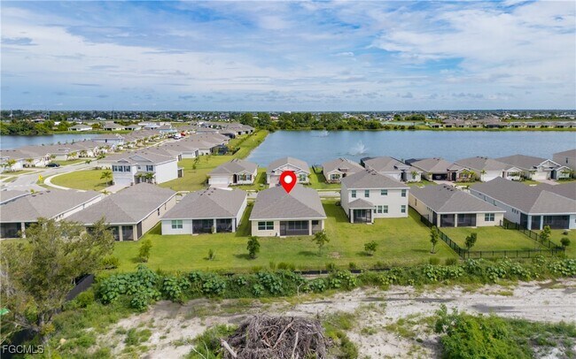 Building Photo - 374 Spg Hl Lk Lp