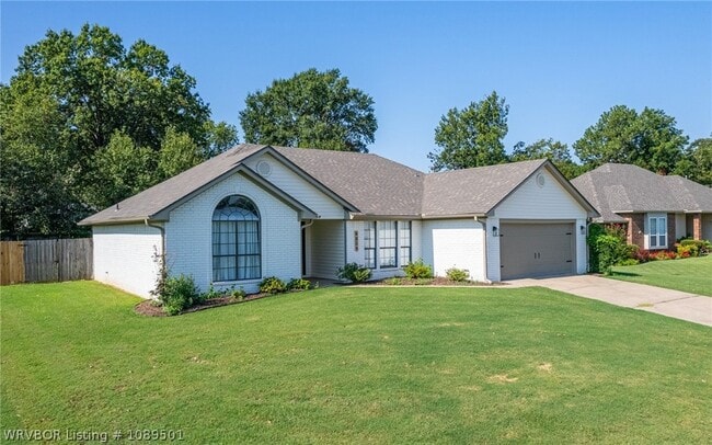 Building Photo - 8808 Skypark Dr