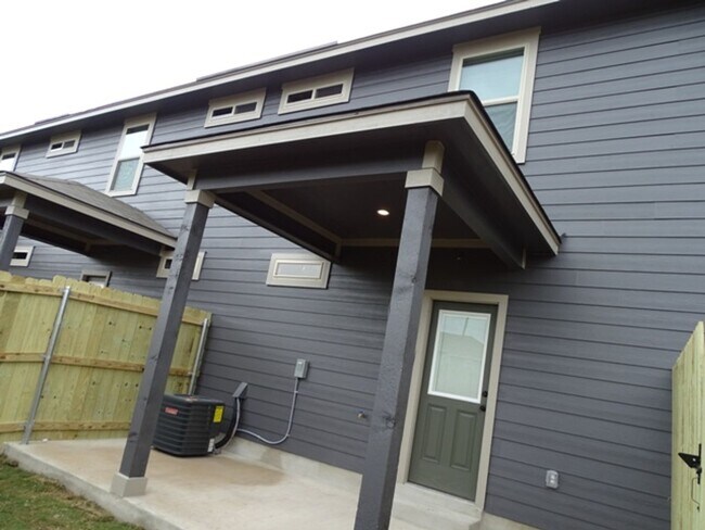 Building Photo - 6411 Luglio Ln