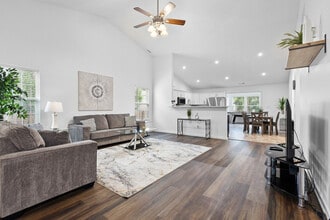 Building Photo - 11179 Catalina Dr