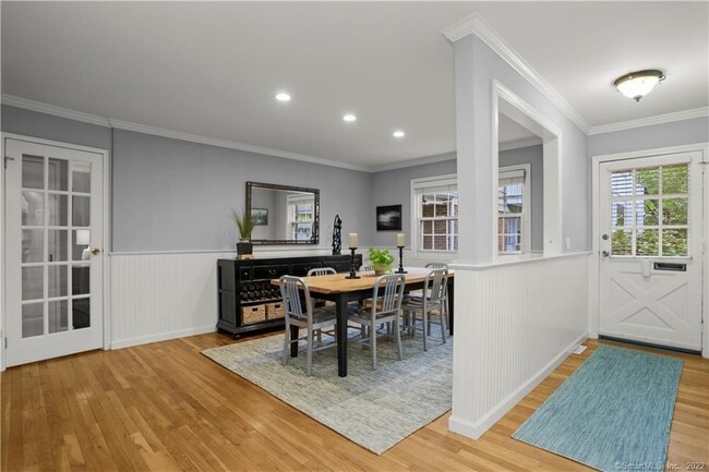 Building Photo - 245 Unquowa Rd