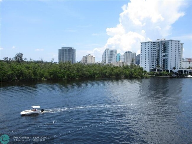 Building Photo - 936 Intracoastal Dr