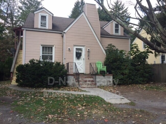 Primary Photo - 143 Leafy Greene St