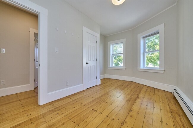 Building Photo - 67 Wheatland St