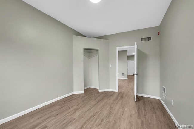 Building Photo - 1515 Campbell St
