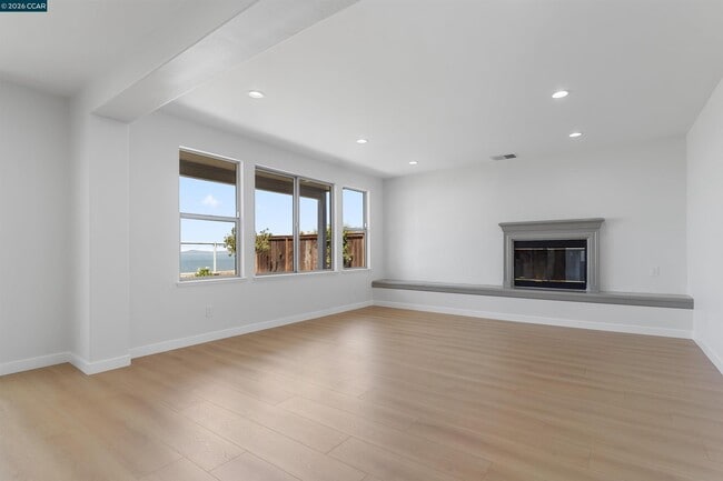 Building Photo - 1105 Rock Harbor Point