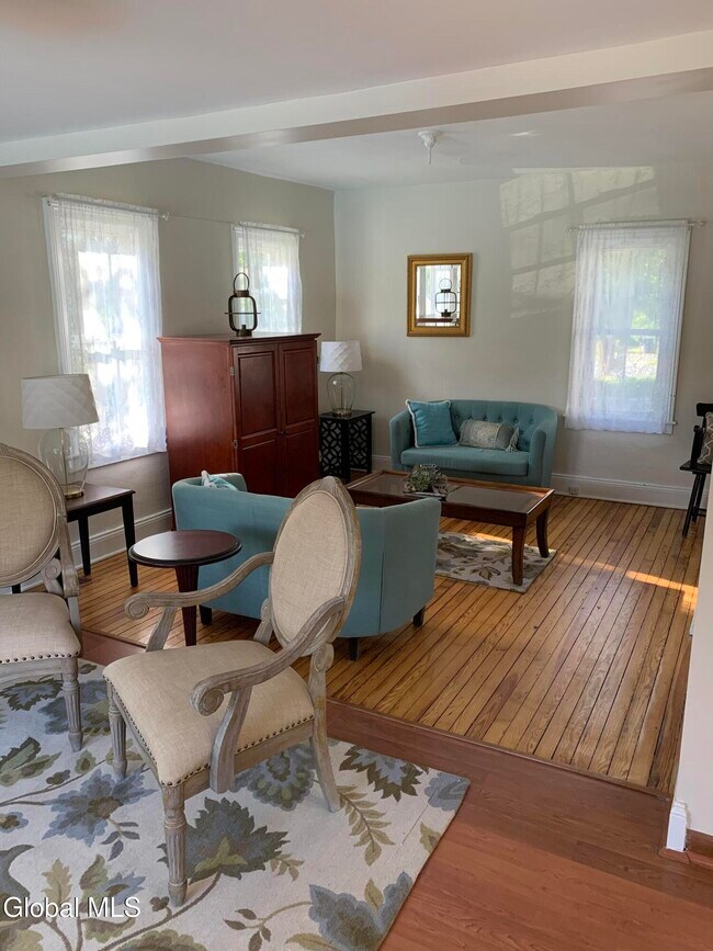 Building Photo - 218 Washington St