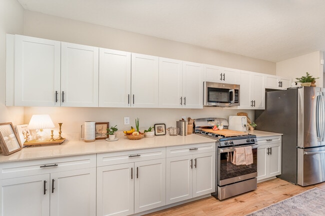 Building Photo - 12970 Pasture Wds Pl