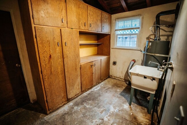 Building Photo - 3310 G St