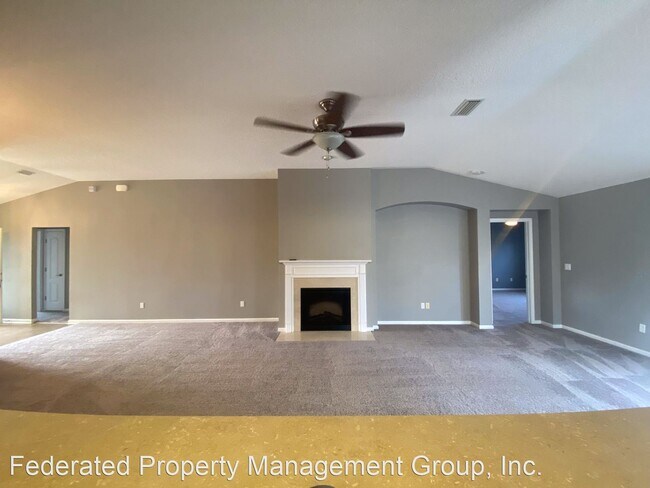 Building Photo - 6942 Southern Oaks Dr W