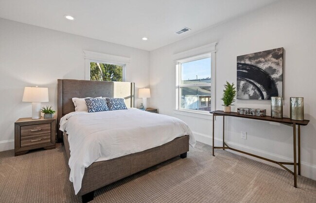 Building Photo - 1807 Martin Luther King Jr Way