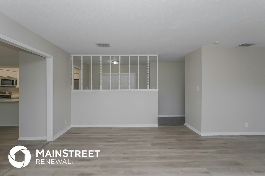 Building Photo - 2204 Tanglewood Way