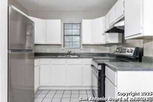 Building Photo - 927 W Formosa Blvd