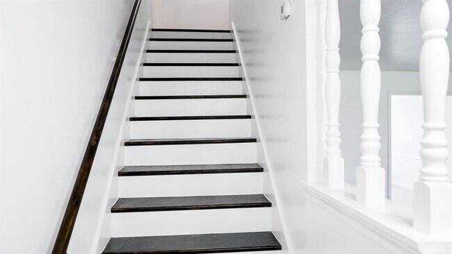 Building Photo - 6708 Biggs Ct