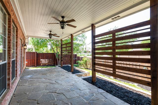 Building Photo - 704 Glendale Dr