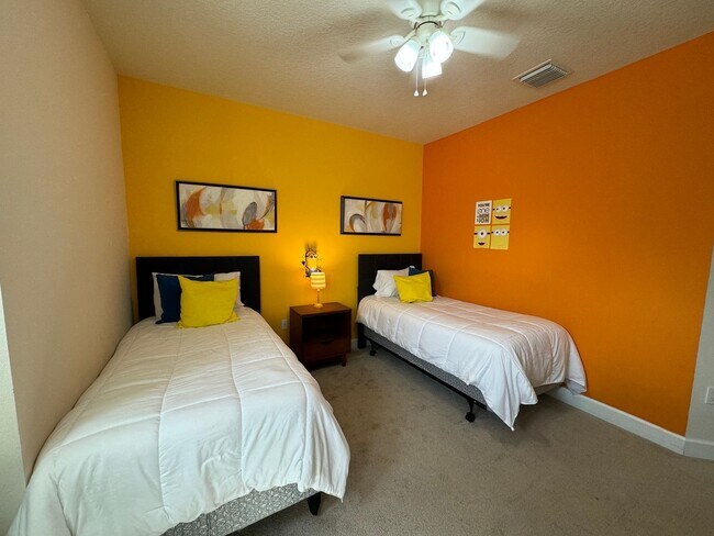 Building Photo - 1641 Retreat Cir