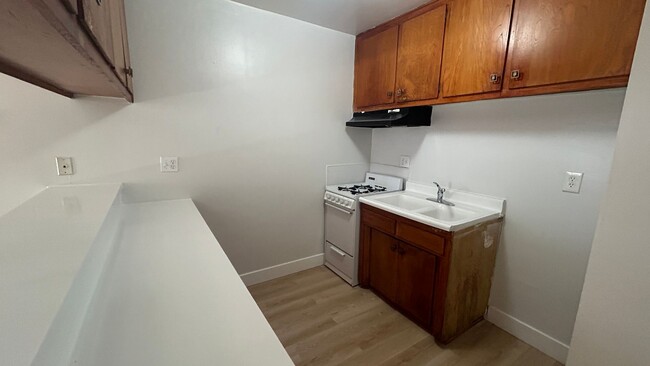 Building Photo - 1 Bedroom Apartment for rent in North San ...