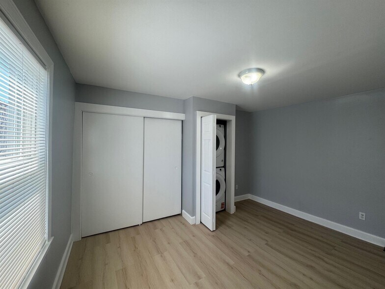 Building Photo - 516R Somerville Ave