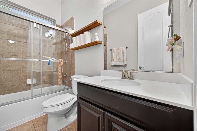 Building Photo - 15802 Pine Cone Ln