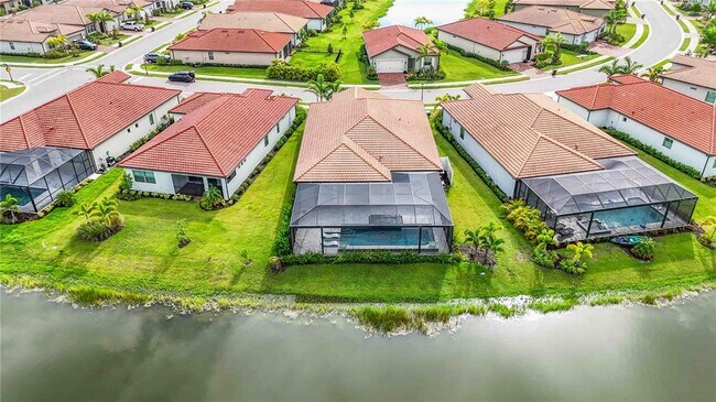 Building Photo - 645 Maraviya Blvd