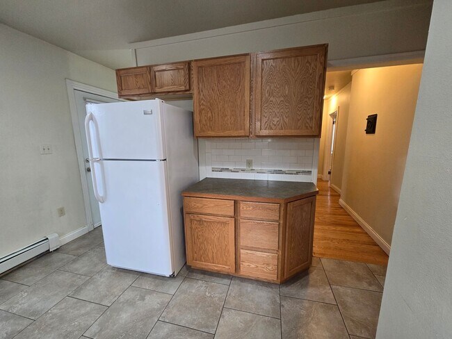 Building Photo - Large Beautiful South Hill Home! Available Now!