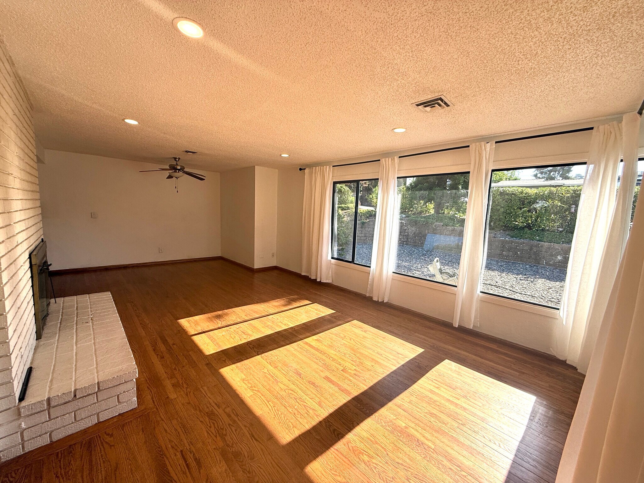 Building Photo - 1822 Wight Way