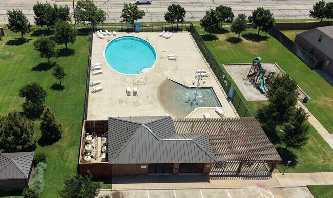 Building Photo - 6408 Hall of Fame Blvd