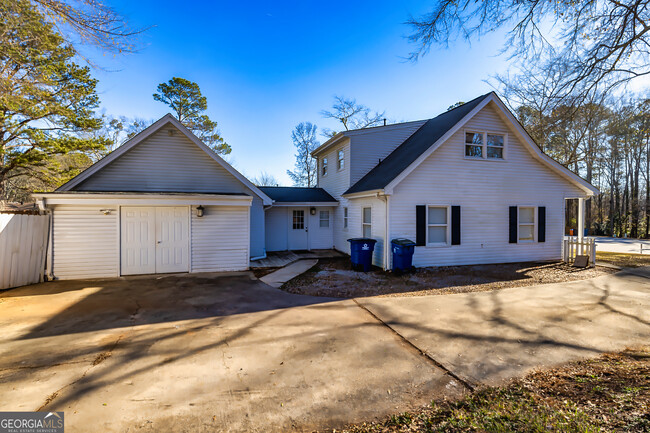 Building Photo - 103 Pine Point