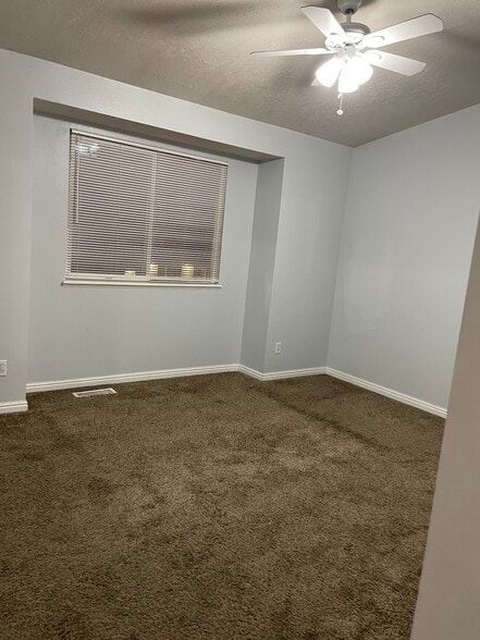 Building Photo - 1420 W Salvia Pl