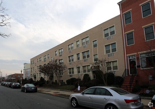 Building Photo - The Carlyle Condominium