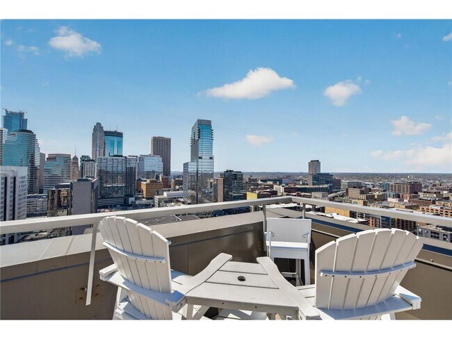 Building Photo - 19 S 1st St