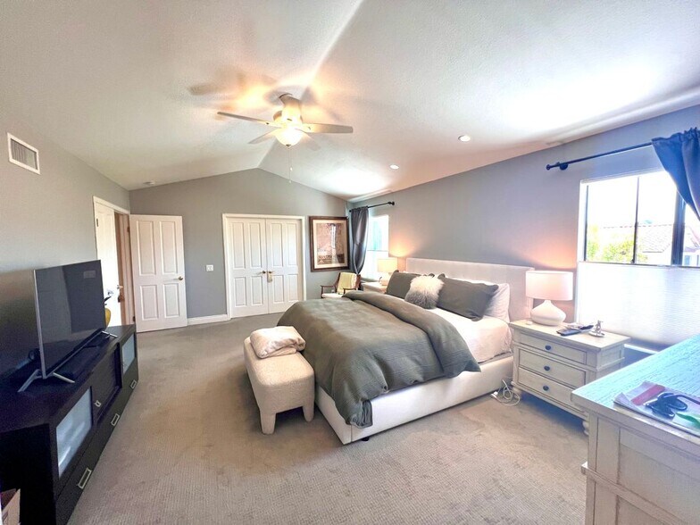 Building Photo - 29028 Hollow Oak Ct