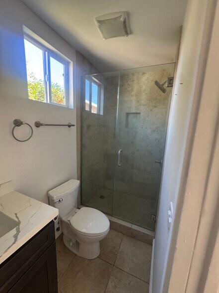 Building Photo - 4102 Bresee Ave