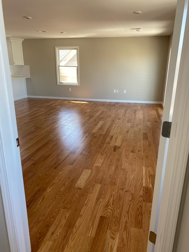 Building Photo - 464 Chestnut St