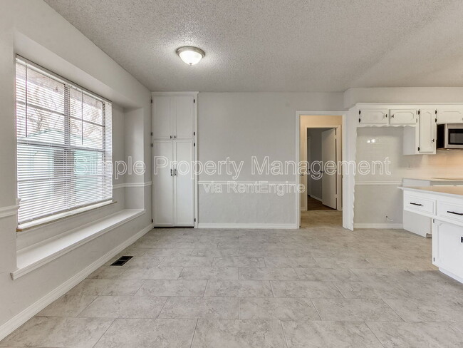 Building Photo - 5713 NW 114th St