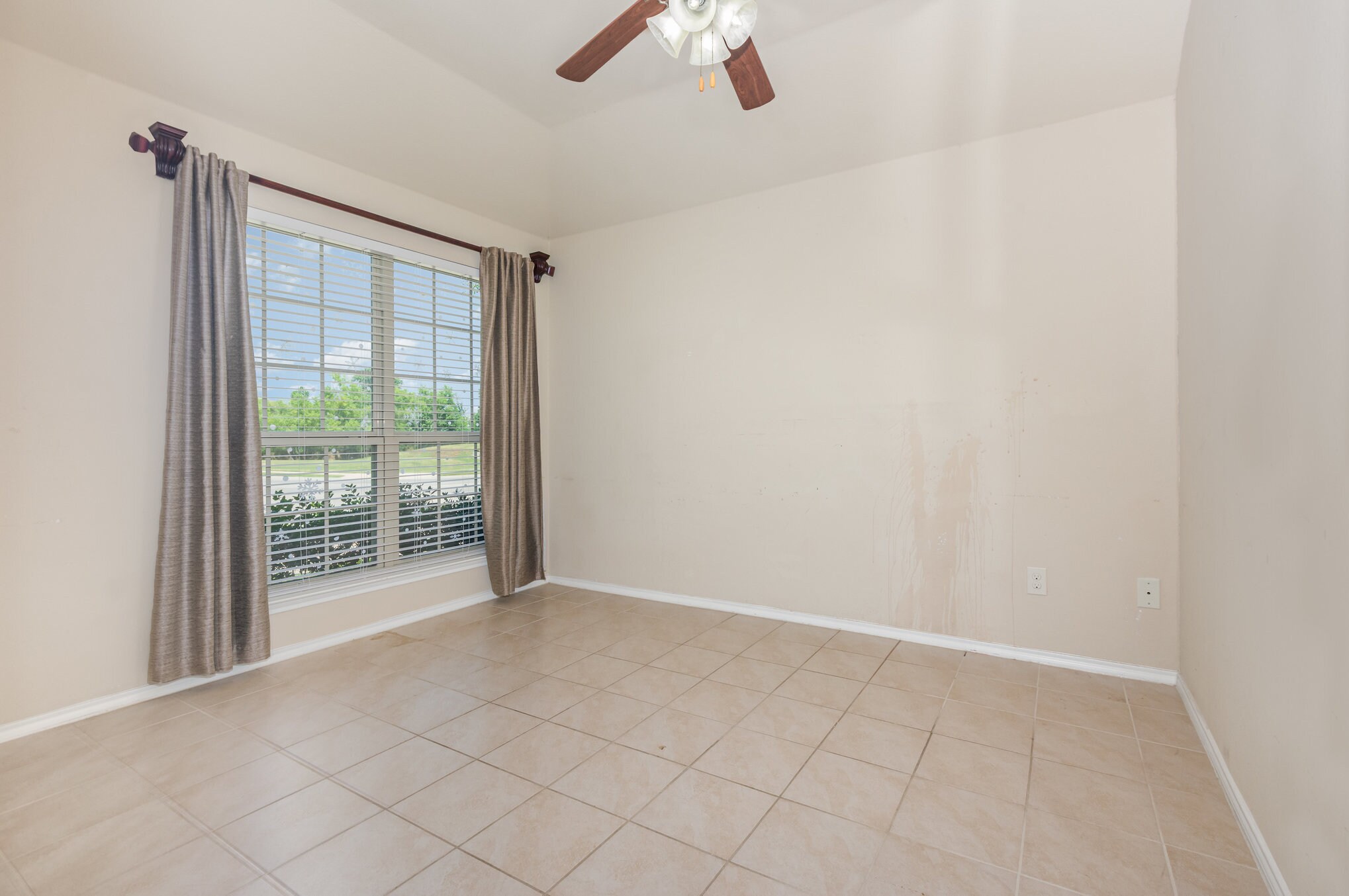 Building Photo - 9012 Cross Oaks Ranch Blvd