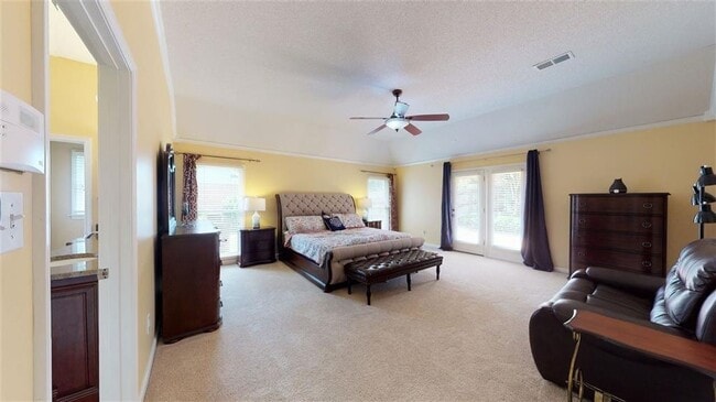 Building Photo - 605 Alexandria Dr