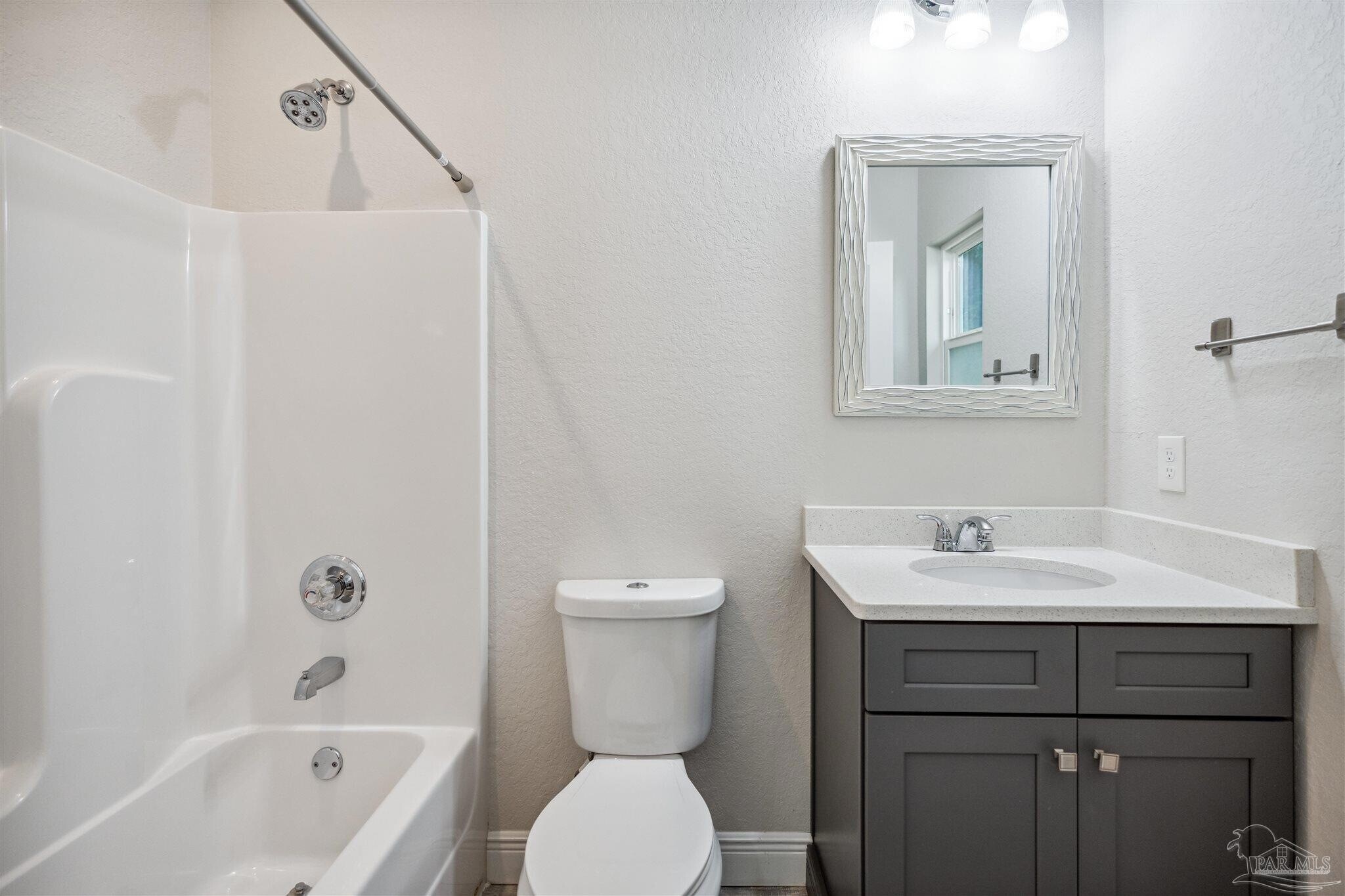 Building Photo - 912 N 8th Ave