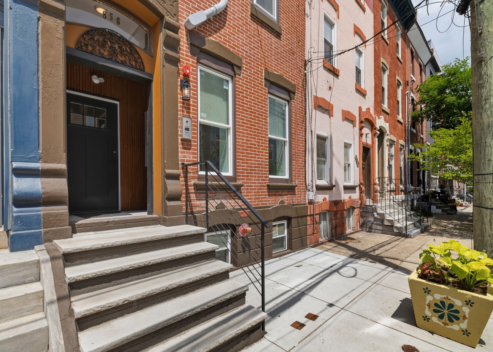 Building Photo - 856 N 19th St