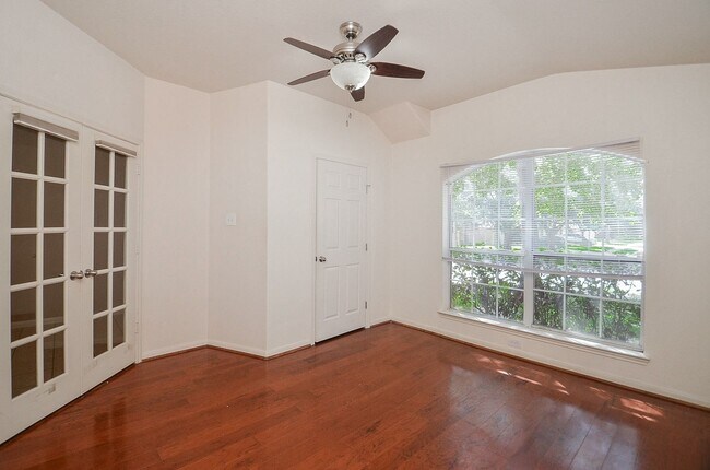 Building Photo - 26822 Kingston Glen Ln